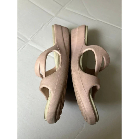 Crocs Cotton Candy Stucco Hilga Slide Womens Size 8 Pink Sandals Wedge - Picture 2 of 5